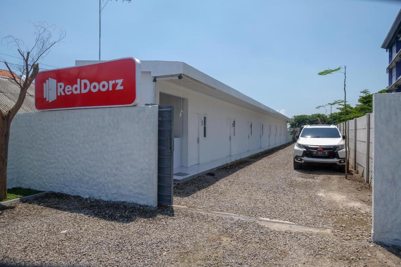 Reddoorz Near Tugu Kartasura Sukoharjo Exterior foto
